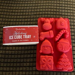 Brand New Sur la Table Holiday Ice Cube Tray